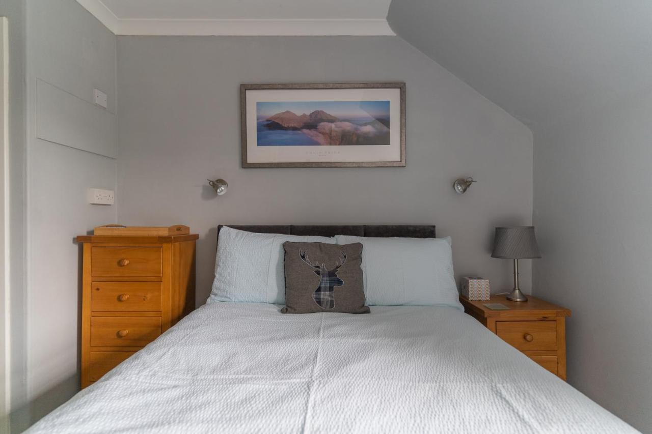 Firtree Bed And Breakfast At Galvelbeg House Crieff Luaran gambar